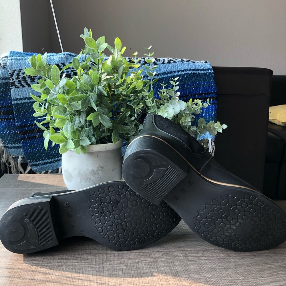 KATE SPADE Chelsea Black Gold Ankle Rain Boots - Picture 6 of 7